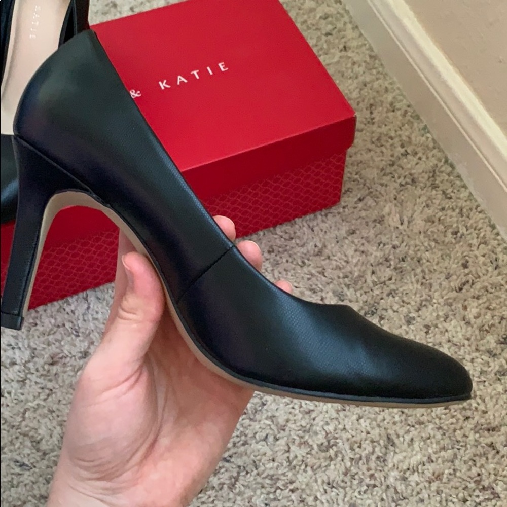Genuine leather heels - Picture 5 of 7
